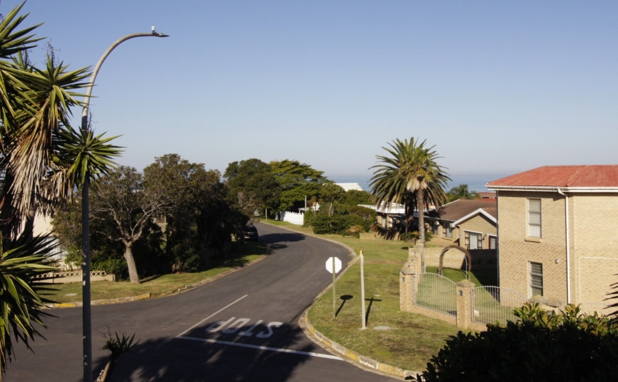 4 Bedroom Property for Sale in C Place Eastern Cape